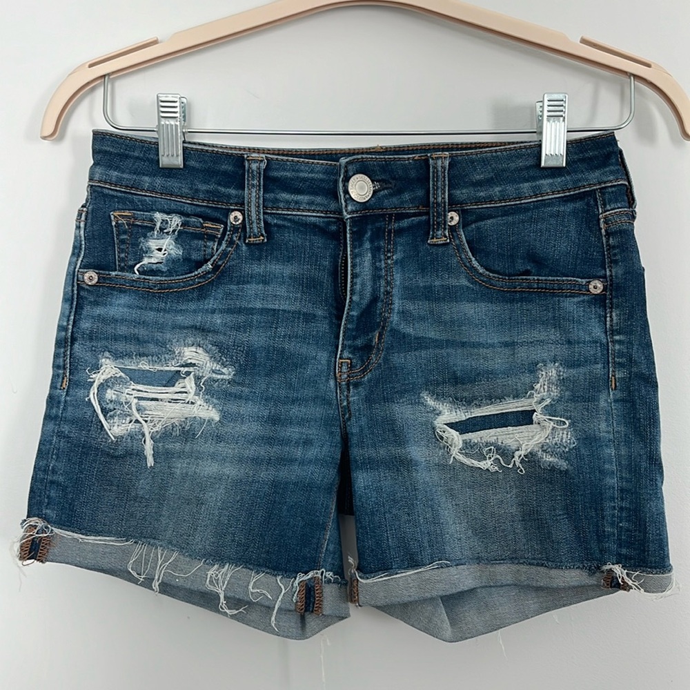 Mid Wash Ripped American Eagle Shorts (3)
